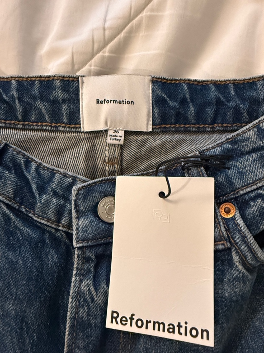 NWT Reformation Morley Baggy V Waist Jeans - Picture 2 of 3
